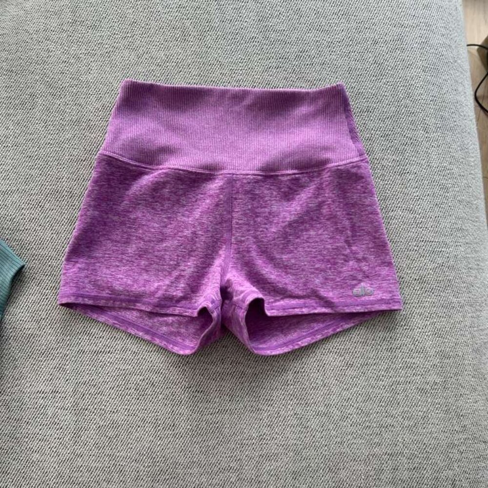 Alosoft Aura Short in Electric Violet Heather - Size XS - Picture 2 of 3